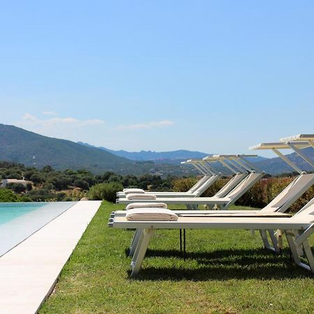 Albero Capovolto Bed & Breakfast Golfo Aranci Exterior photo