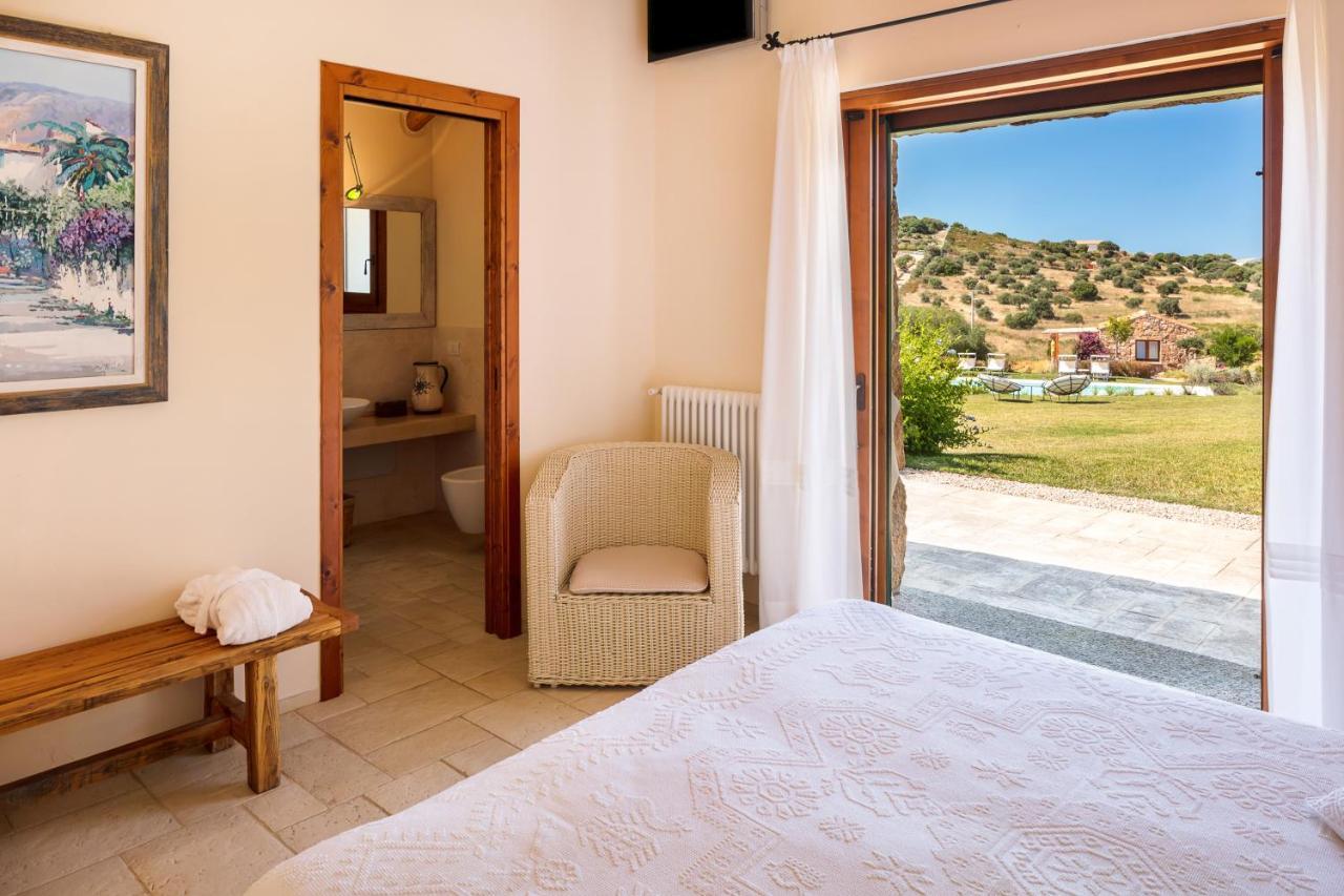 Albero Capovolto Bed & Breakfast Golfo Aranci Exterior photo